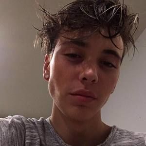 Meet your Posher, Brady